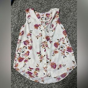 Maurice’s Medium Sized Tank Top Blouse